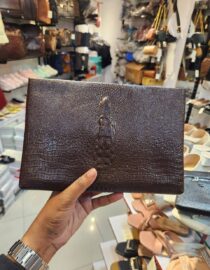 Trendy Crocodile Pattern Soft Leather Clutch Men's Large - brown